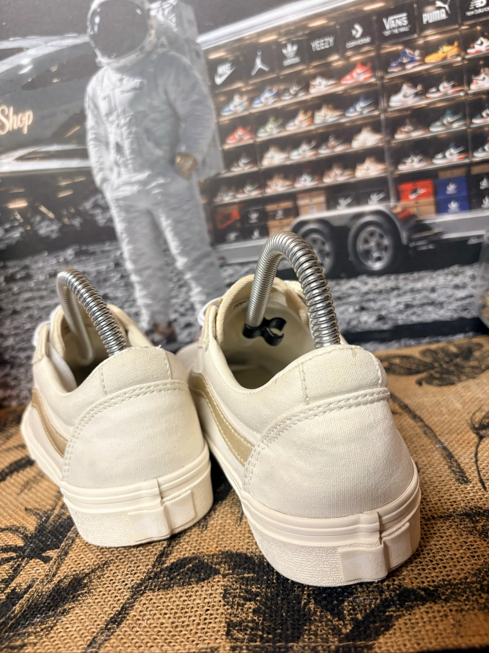 Vans 37 – photo 4